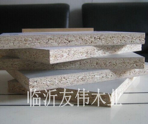 膠合板滑？滑？滑？